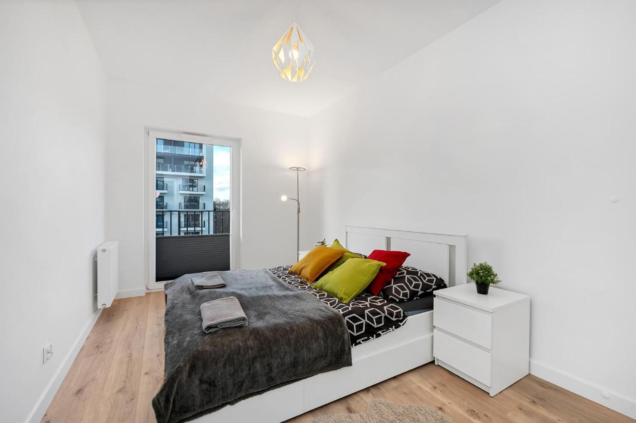 Luxury In City -2-Bright-Secure&Freeparking وودج المظهر الخارجي الصورة